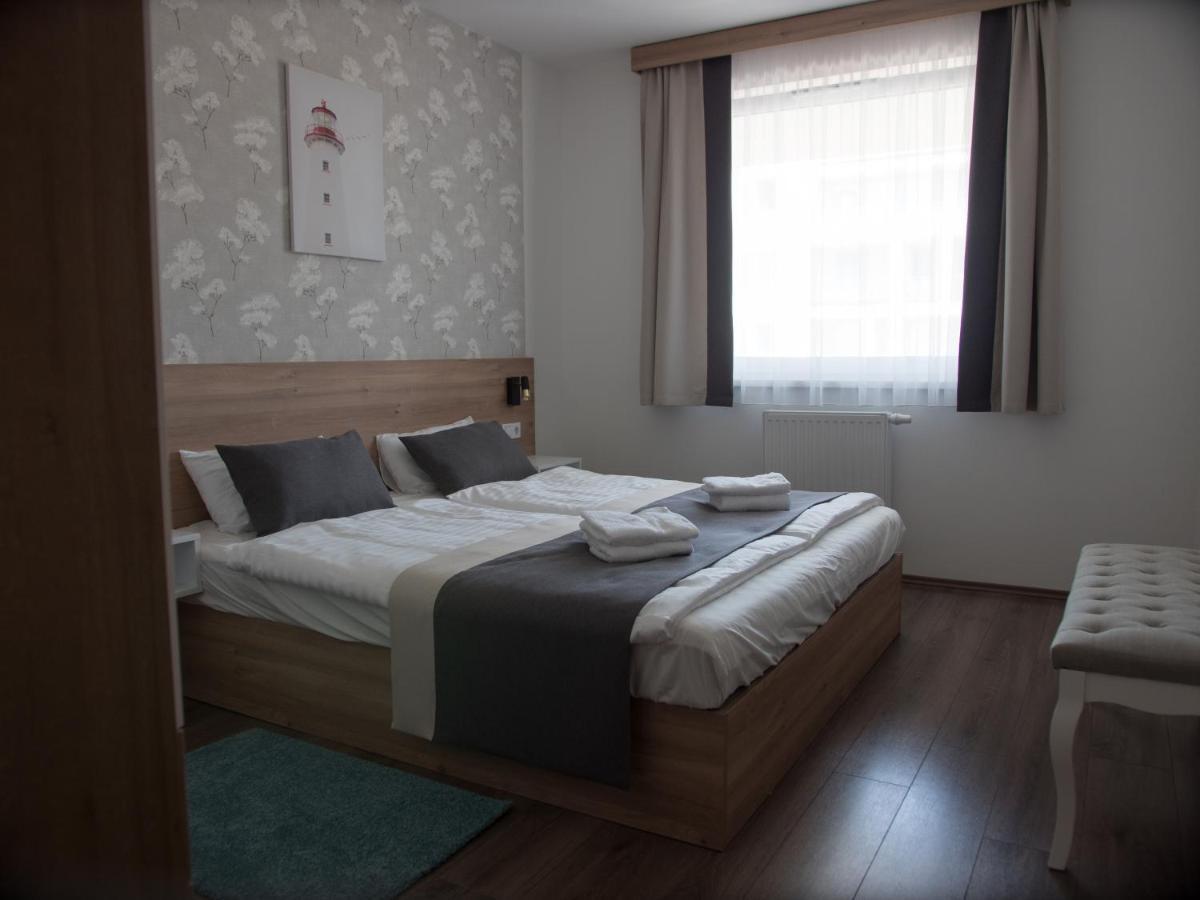 Lelle Resort B20 Balatonlelle Esterno foto